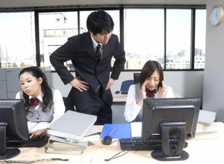 職業(yè)枯竭癥來襲怎么辦？應及時充電學會傾訴