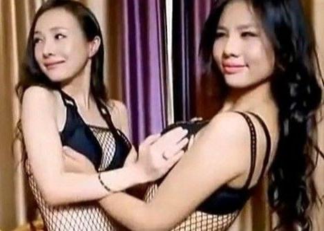 奇葩家庭：干露露拖妹妹干毛毛下水，干毛毛在干露露《愛你》MV中出道