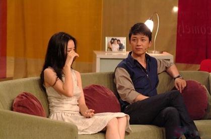 董潔潘粵明離婚原因真相，網(wǎng)友要求董潔更換經(jīng)紀人