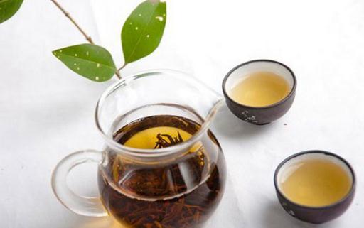 秋季護(hù)膚養(yǎng)顏吃什么？胡桃和芝麻來(lái)幫你