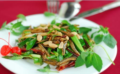 秋季吃泥鰍有哪些好處呢泥鰍最肥美 盤點(diǎn)泥鰍的功效
