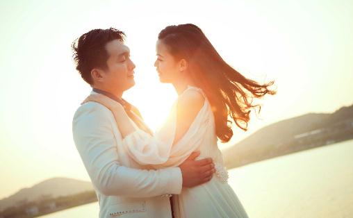 女人愛上男人會(huì)有什么表現(xiàn)？