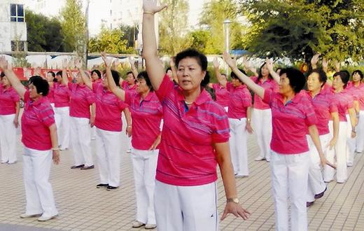 老人跳健身操有什么好處