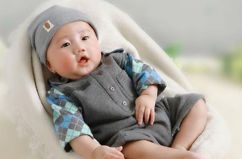寶寶什么時(shí)候開(kāi)始學(xué)走路