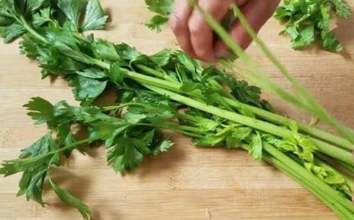 芹菜是“天然的降壓菜”？錯了，真正對血壓有好處的，是