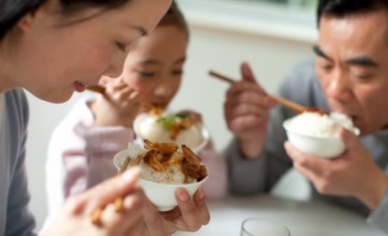 吃飯的禁忌你知多少 吃米飯的四項原則