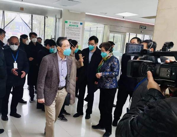 李蘭娟院士肺腑之言：教育孩子崇尚科學，尊重科學，少年強則國強